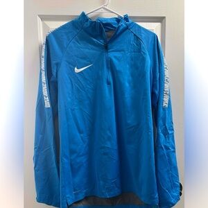 Nike windproof/rainproof pullover AS
